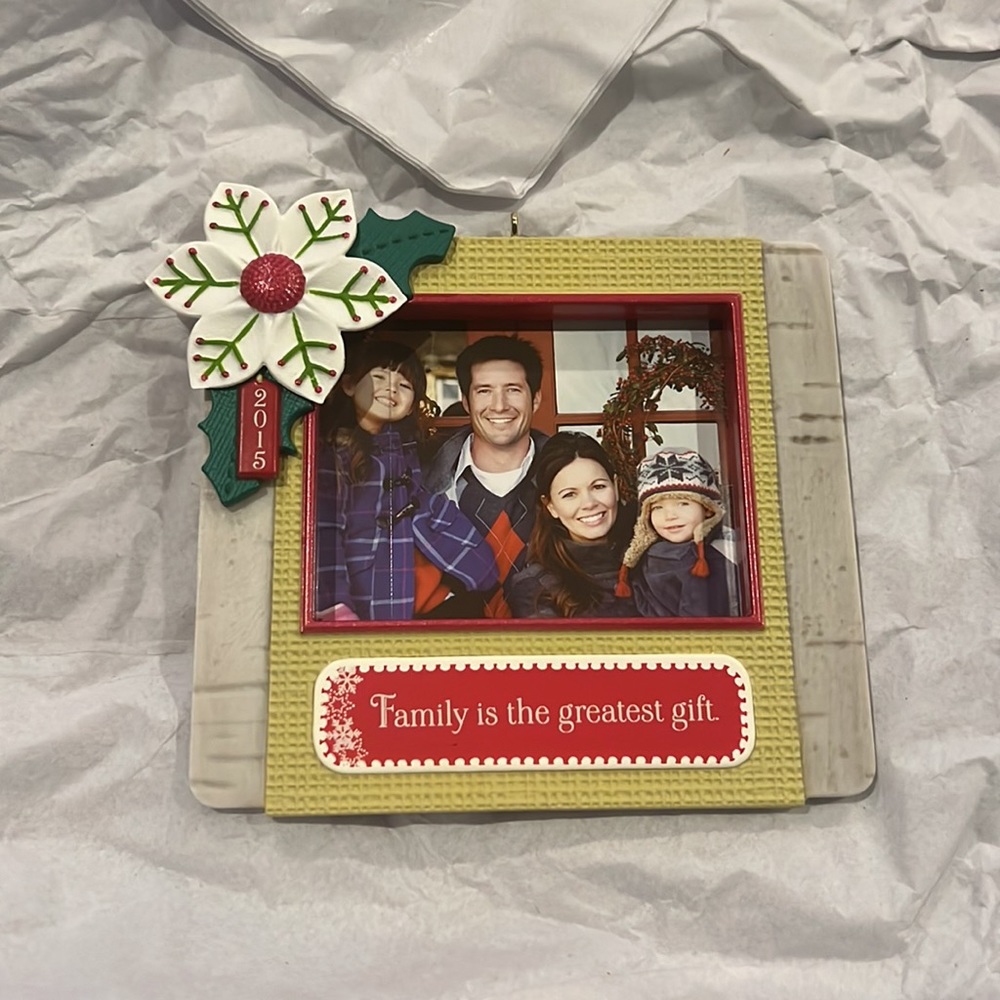 Hallmark Ornament Frame - Picture 3 of 5